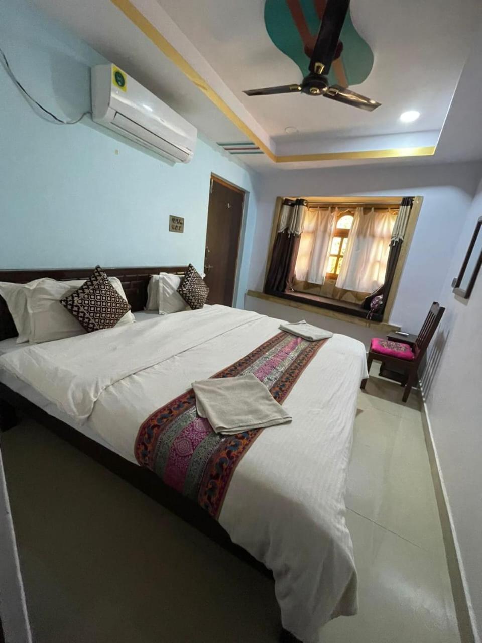 Hotel Neem Haveli Jaisalmer Zewnętrze zdjęcie