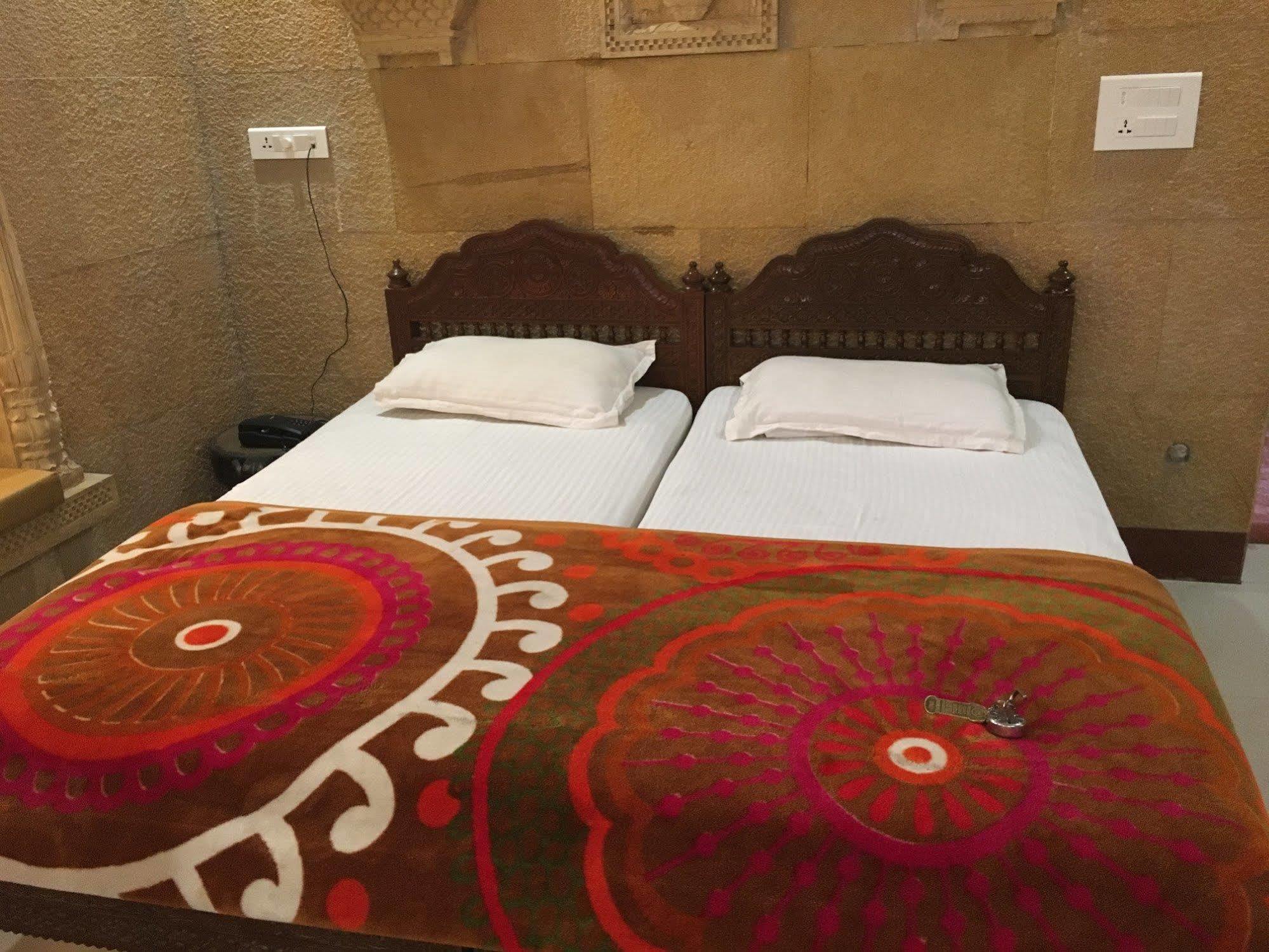 Hotel Neem Haveli Jaisalmer Zewnętrze zdjęcie